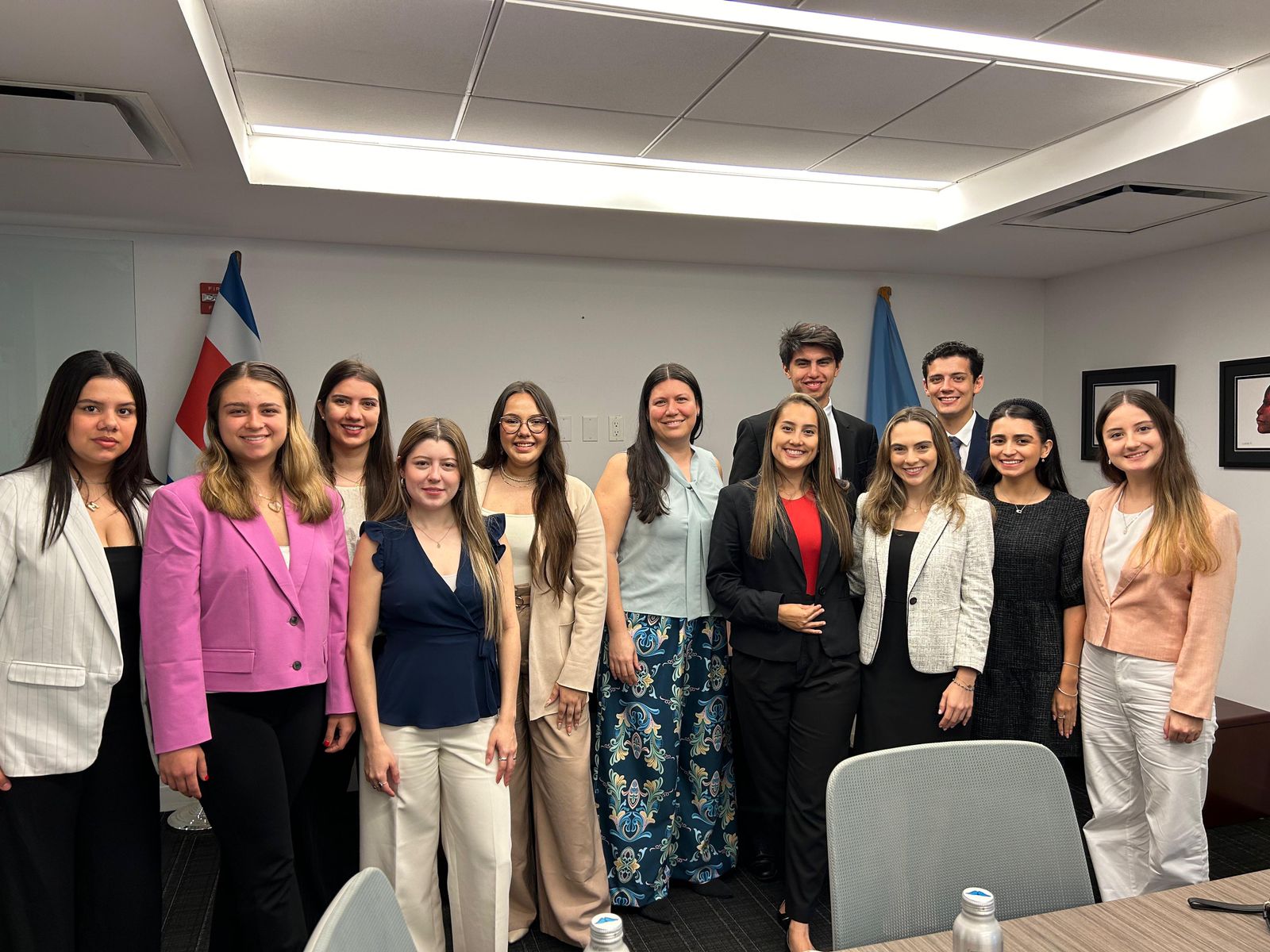 Jóvenes costarricenses en la Asamblea Mundial de Juventudes en Naciones Unidas, imagen de archivo de Radio Zurquí