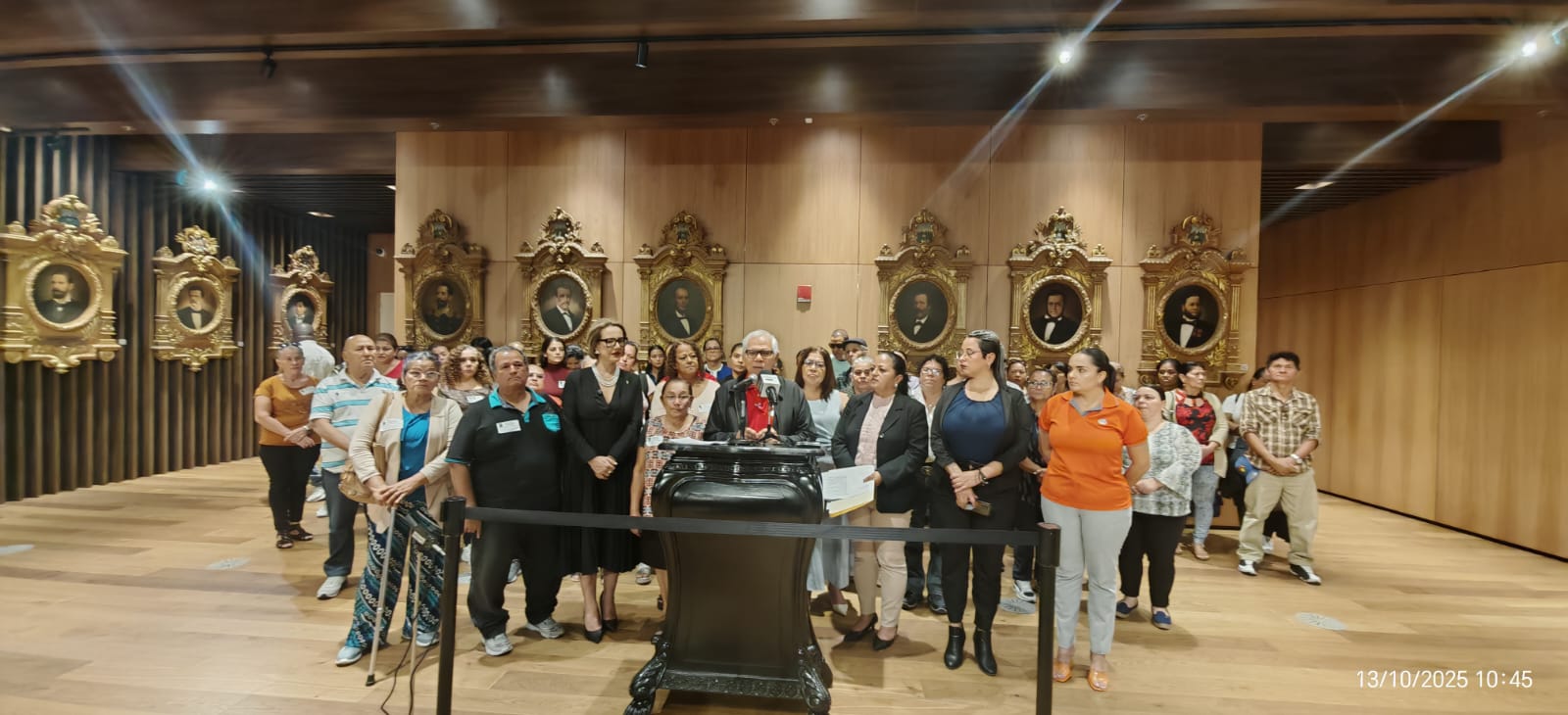 Foro Nacional de Vivienda, Laura Fernández, Rodrigo Chaves, Pueblo Soberano, TSE, beligerancia política, uso de recursos públicos, BANVHI, MIVAH, derecho a la vivienda, elecciones 2026