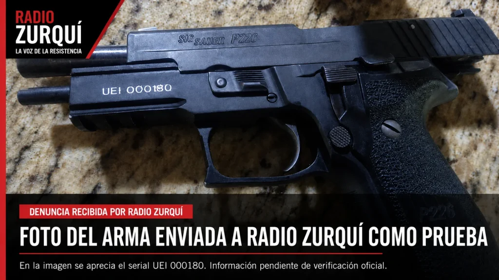 Foto del arma enviada a Radio Zurquí como parte de una denuncia relacionada con Arnaldo Villarreal y el supuesto decomiso de un arma de la UEI.