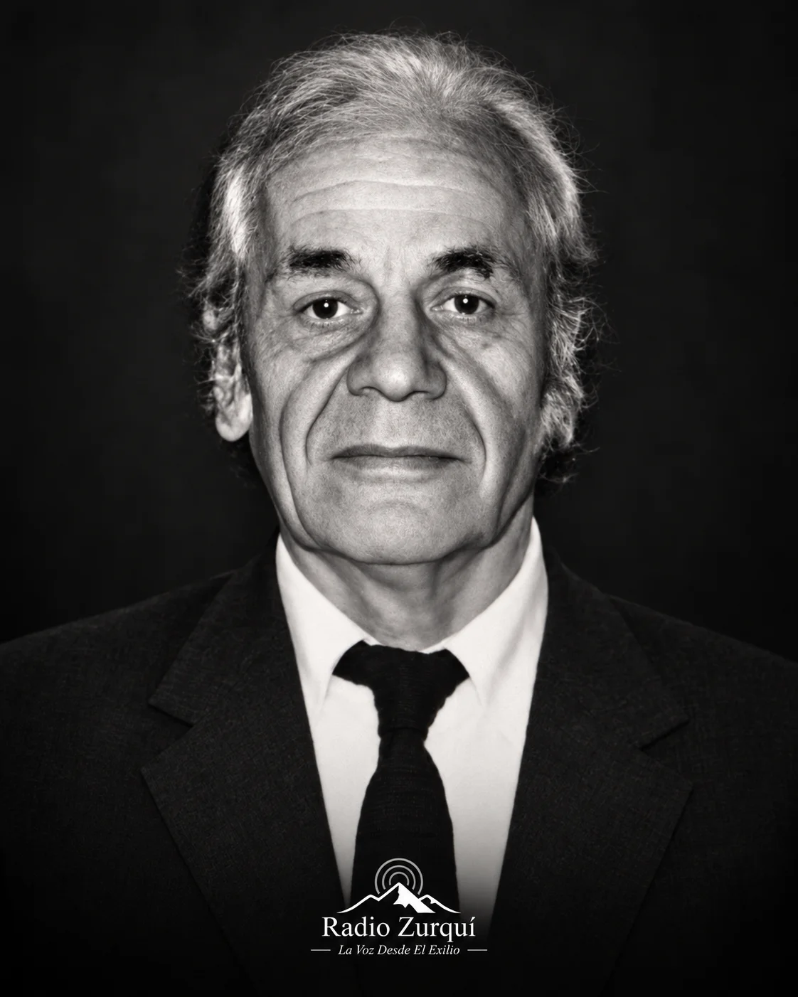 Nicanor Parra en retrato en blanco y negro para la cita del día de Radio Zurquí