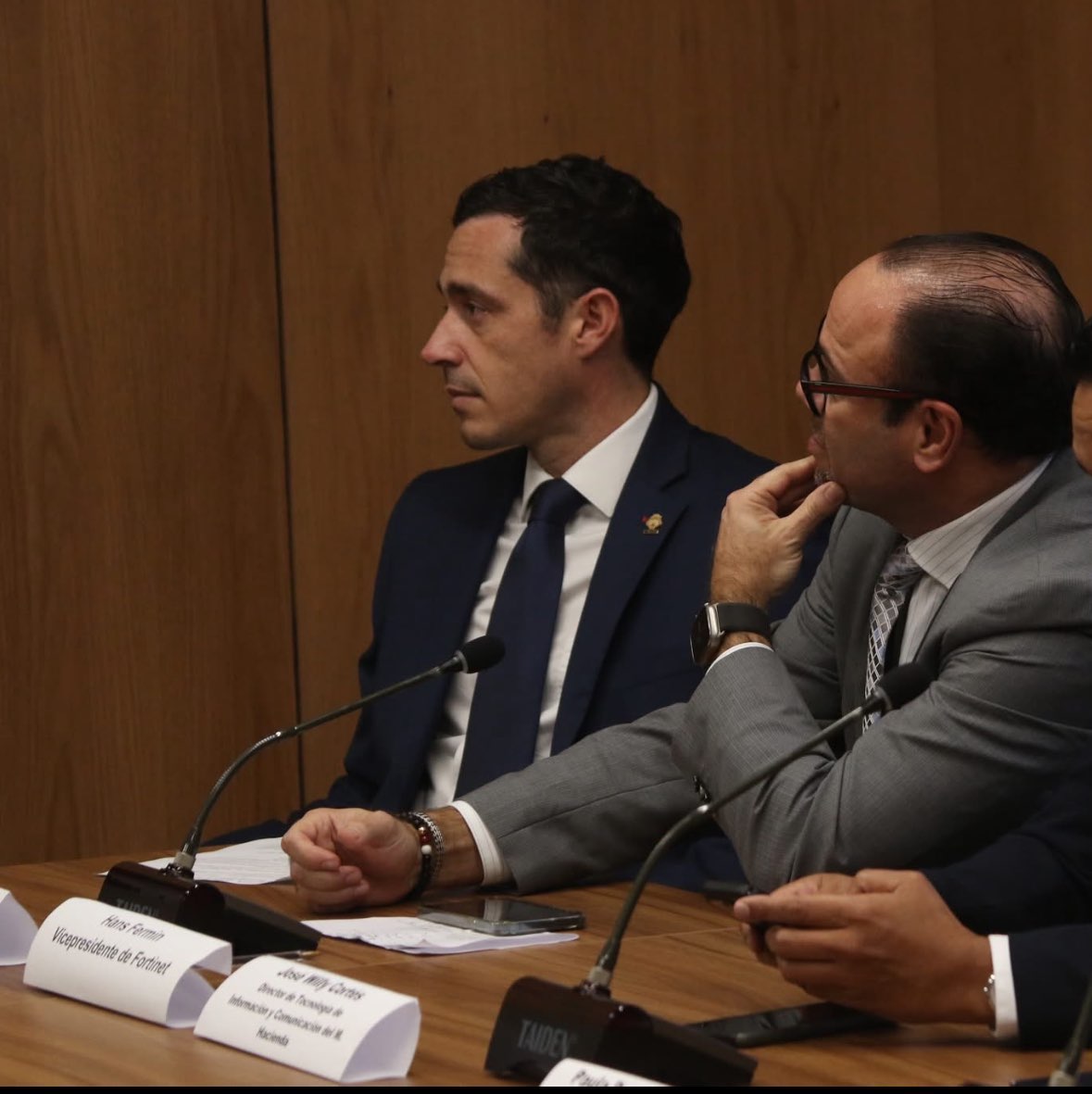 signal-2025-04-24-234744 002